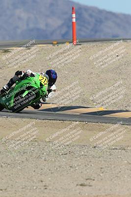 media/Oct-05-2025-CVMA (Sun) [[beeef4f201]]/Race 15-Amateur Formula Middleweight/